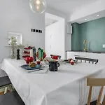 193 Διαμέρισμα *